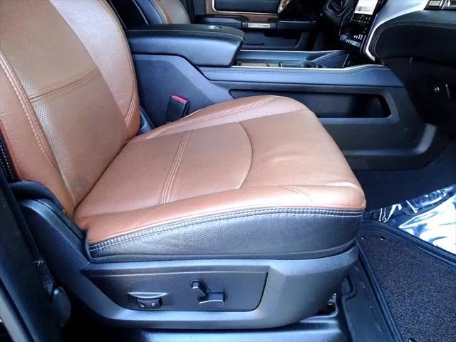 Photo of 2023 Diamond Black Crystal Pearlcoat RAM 2500