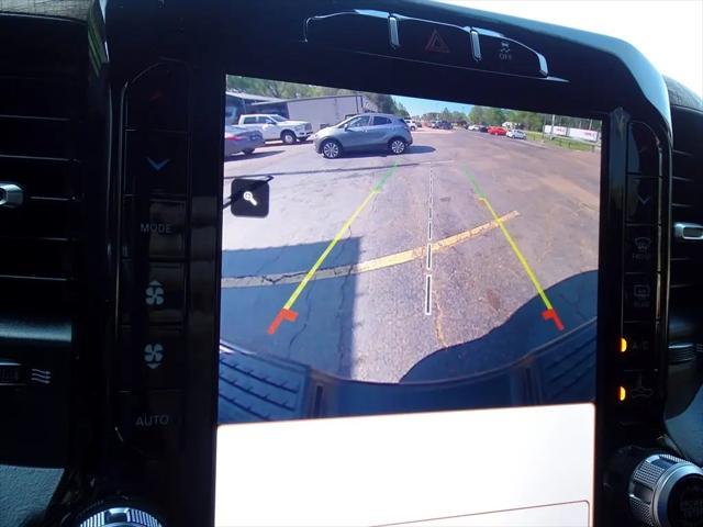 Photo of 2023 Diamond Black Crystal Pearlcoat RAM 2500