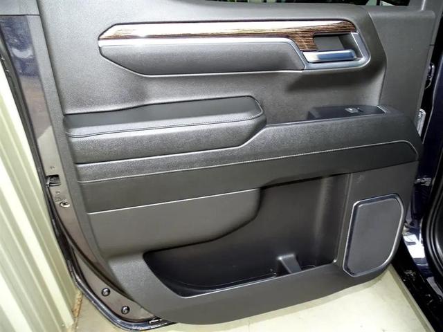 Photo of 2023 Grey GMC Sierra 1500