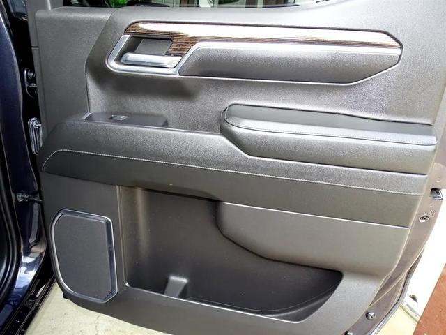 Photo of 2023 Grey GMC Sierra 1500