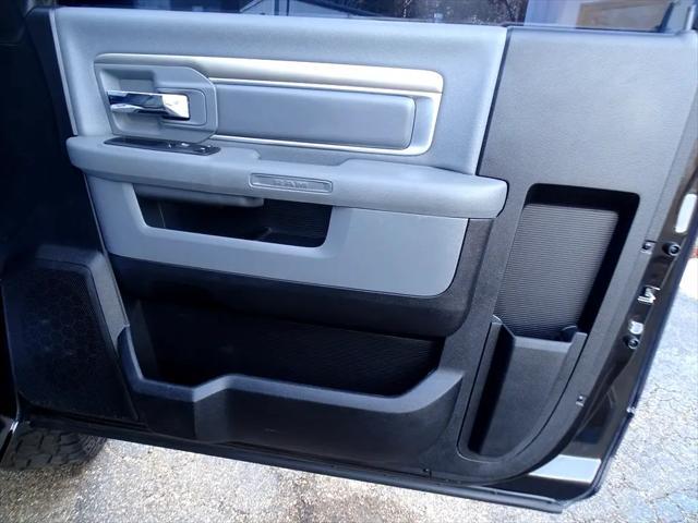 Photo of 2014 Black RAM 1500