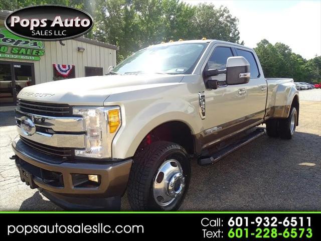 Photo of 2017 Beige Ford F-350