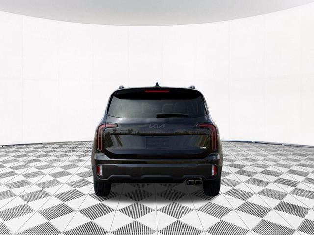 Photo of 2025 Ebony Black Kia Telluride