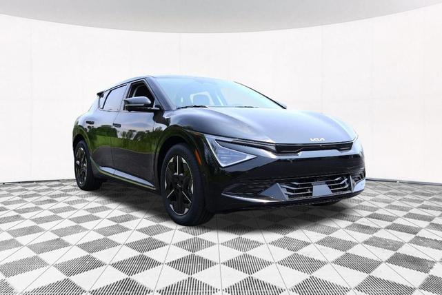 Photo of 2025 Black Kia EV6