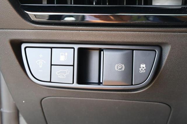 Photo of 2025 Black Kia EV6