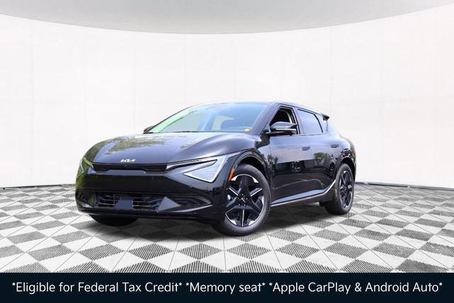 Photo of 2025 Black Kia EV6