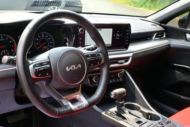 Photo of 2024 Wolf Gray Kia K5