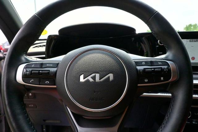 Photo of 2024 Wolf Gray Kia K5