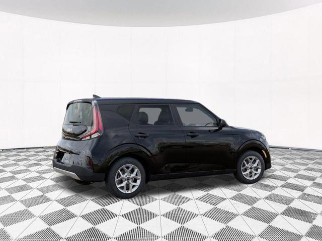 Photo of 2025 Fusion Black Kia Soul