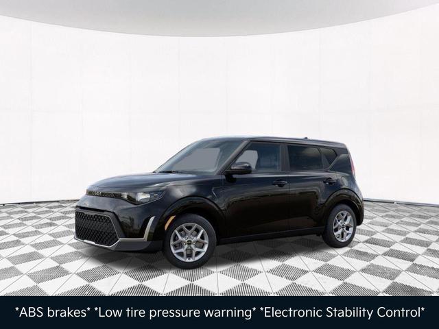 Photo of 2025 Fusion Black Kia Soul