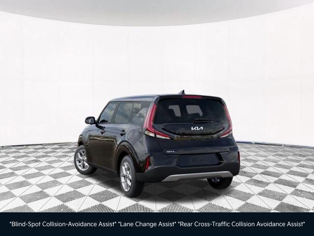 Photo of 2025 Fusion Black Kia Soul