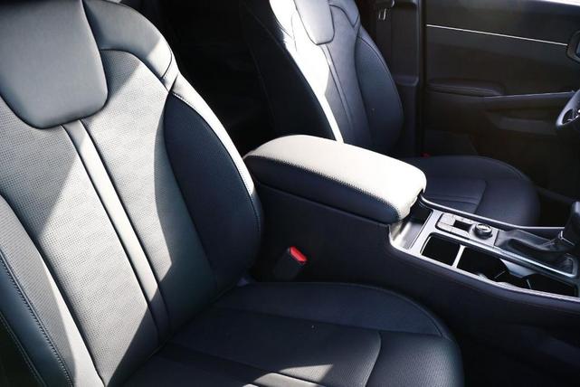 Photo of 2025 Black Kia Sorento