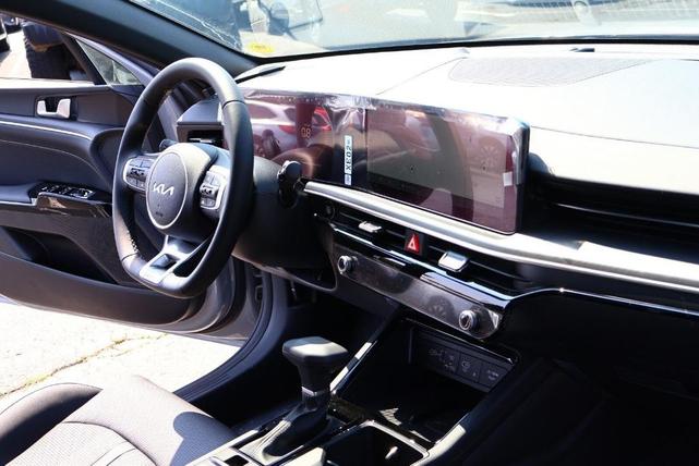 Photo of 2025 Gray Kia K5