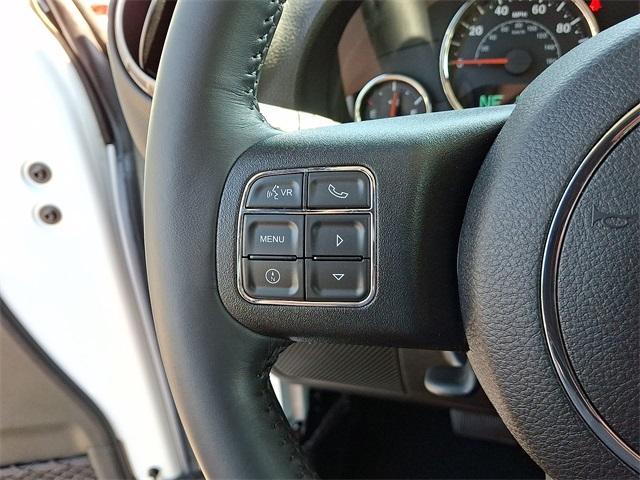 Photo of 2016 Bright White Clearcoat Jeep Wrangler Unlimited