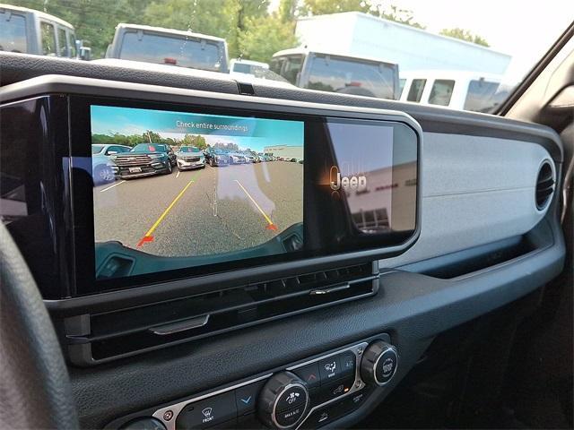 Photo of 2025 Granite Crystal Clearcoat Metallic Jeep Gladiator