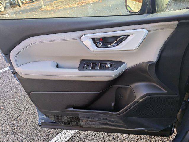 Photo of 2025 Magnetite Gray Metallic Subaru Forester