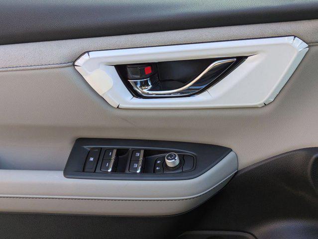 Photo of 2025 Magnetite Gray Metallic Subaru Forester