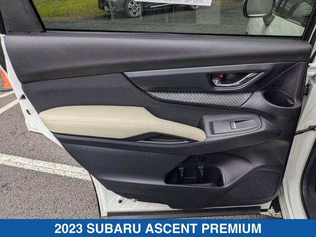 Photo of 2023 Crystal White Pearl Subaru Ascent