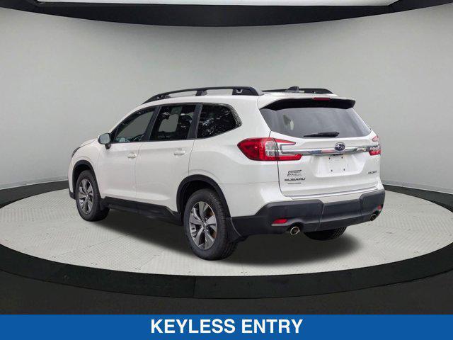 Photo of 2023 Crystal White Pearl Subaru Ascent
