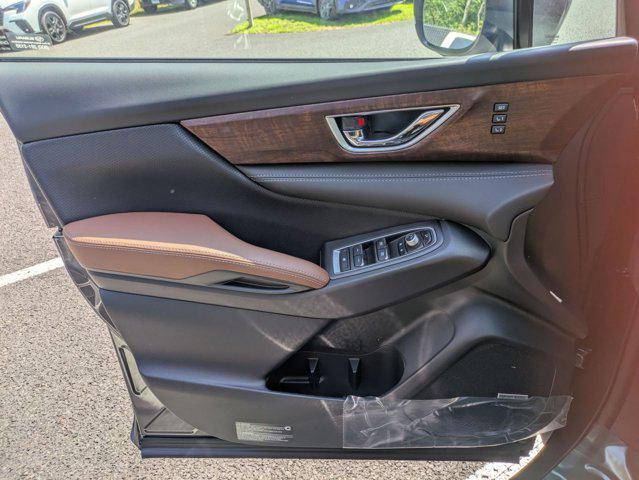 Photo of 2025 Crystal Black Pearl Subaru Ascent