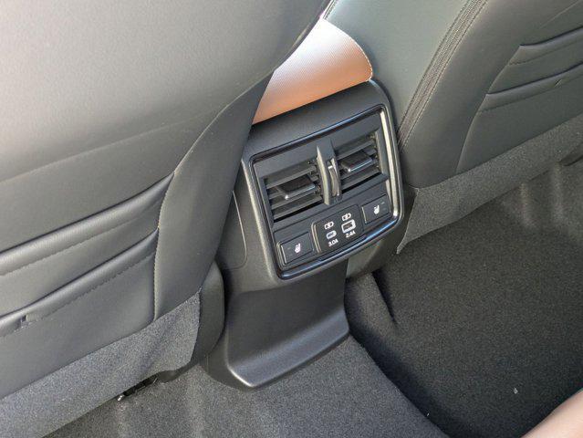 Photo of 2025 Crystal White Pearl Subaru Forester