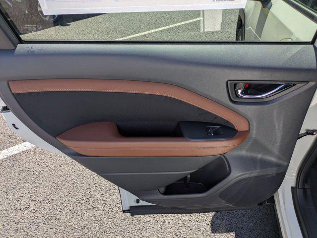 Photo of 2025 Crystal White Pearl Subaru Forester
