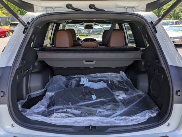 Photo of 2025 Crystal White Pearl Subaru Forester