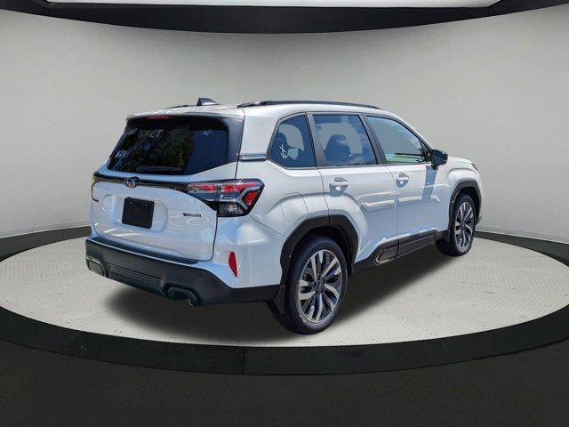Photo of 2025 Crystal White Pearl Subaru Forester
