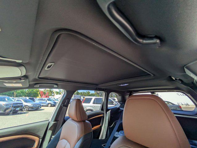 Photo of 2025 Crystal White Pearl Subaru Forester