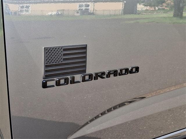 Photo of 2022 Satin Steel Metallic Chevrolet Colorado
