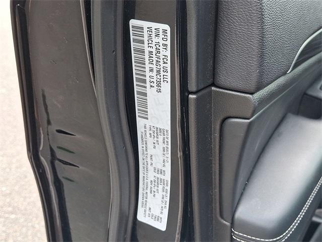 Photo of 2021 Diamond Black Jeep Grand Cherokee