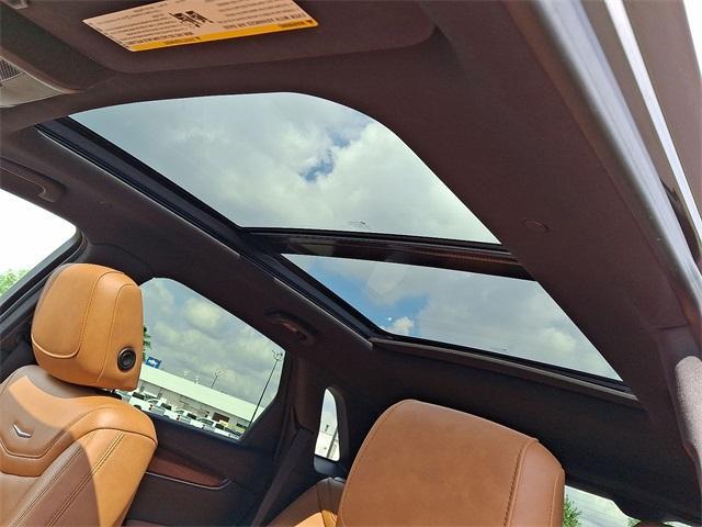 Photo of 2020 Dark Mocha Metallic Cadillac XT5