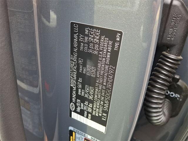 Photo of 2024 Gray Hyundai SANTA FE