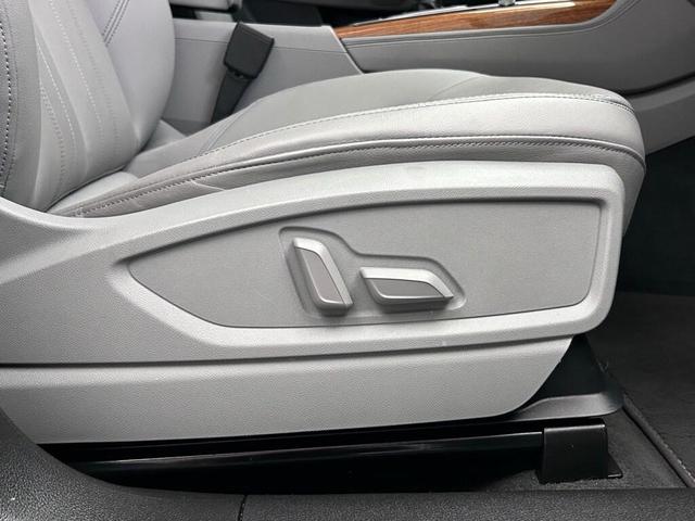 Photo of 2023 Gray Audi Q5