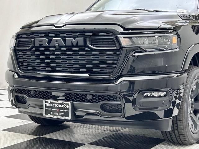Photo of 2026 Diamond Black Crystal Pearlcoat RAM 1500