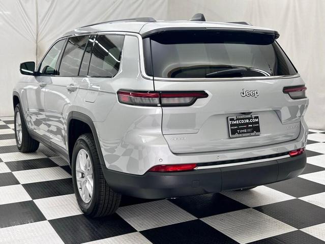 Photo of 2025 Silver Zynith Jeep Grand Cherokee L