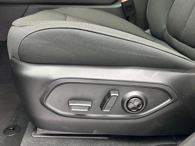 Photo of 2025 Silver Zynith Jeep Grand Cherokee L