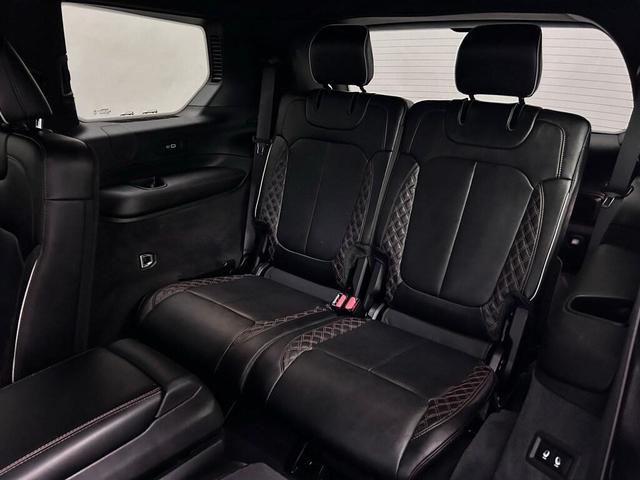 Photo of 2023 Silver Zynith Jeep Grand Cherokee L