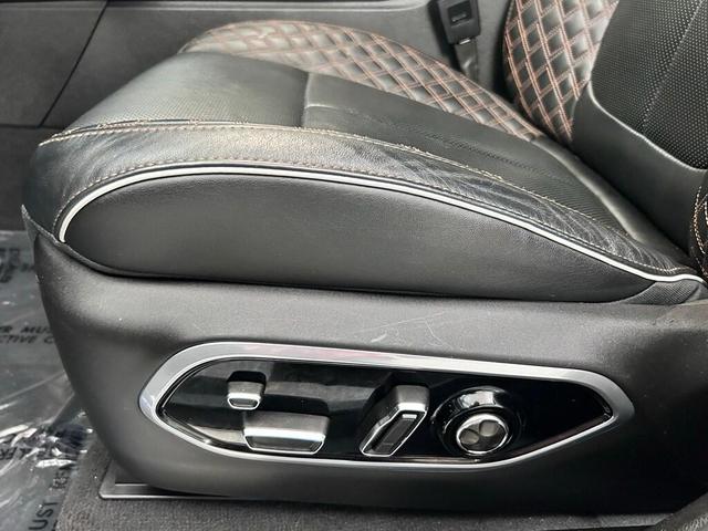 Photo of 2023 Silver Zynith Jeep Grand Cherokee L