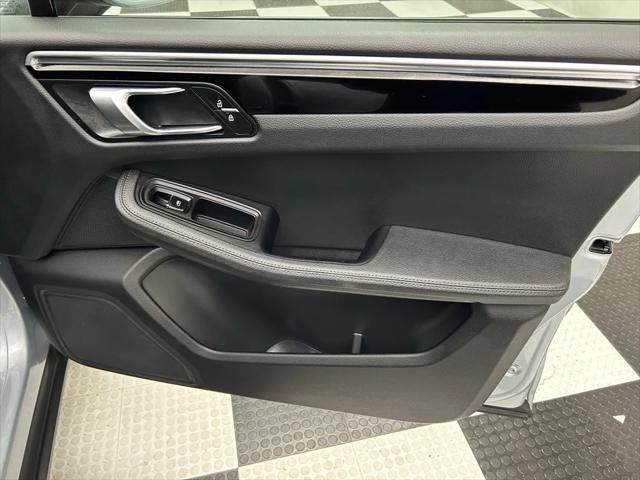 Photo of 2021 Silver Porsche Macan