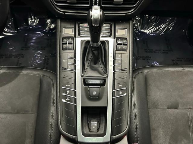 Photo of 2021 Silver Porsche Macan