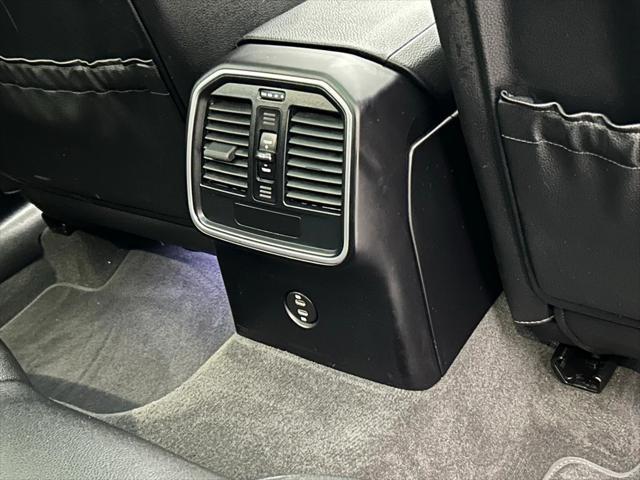 Photo of 2021 Silver Porsche Macan
