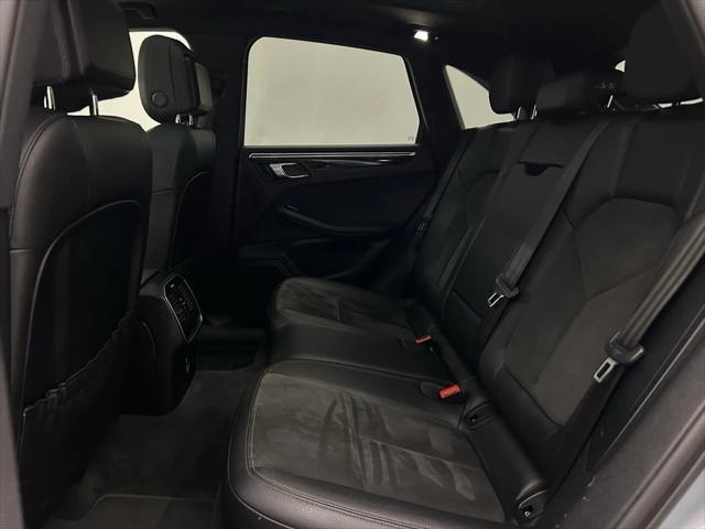 Photo of 2021 Silver Porsche Macan