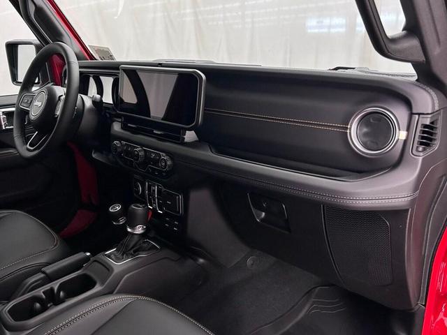 Photo of 2025 Firecracker Red Clearcoat Jeep Gladiator