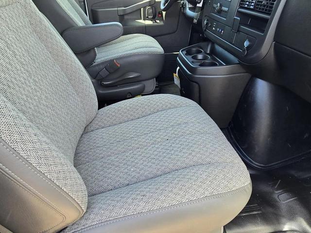 Photo of 2024 Summit White Chevrolet Express 2500