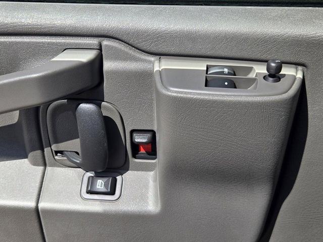 Photo of 2024 Summit White Chevrolet Express 2500