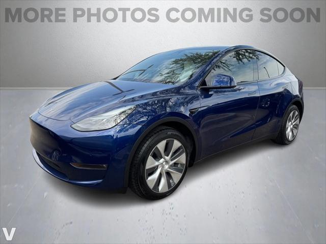 Photo of 2022 Deep Blue Metallic Tesla Model Y
