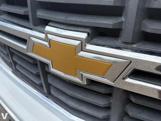 Photo of 2015 Summit White Chevrolet Silverado 1500