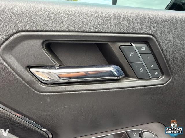 Photo of 2024 Onyx Black GMC Canyon