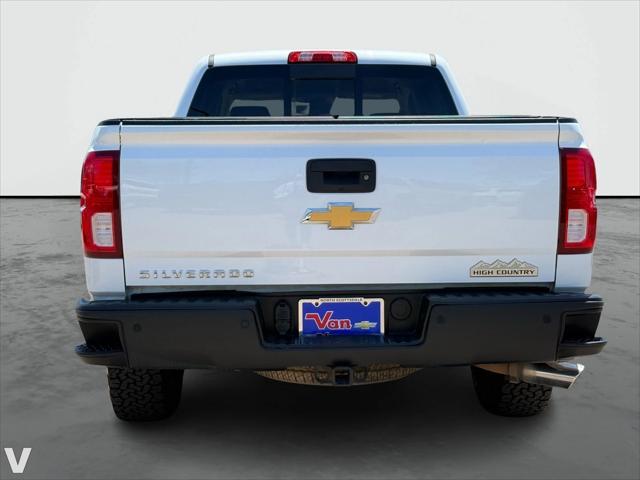 Photo of 2018 Iridescent Pearl Tricoat Chevrolet Silverado 1500
